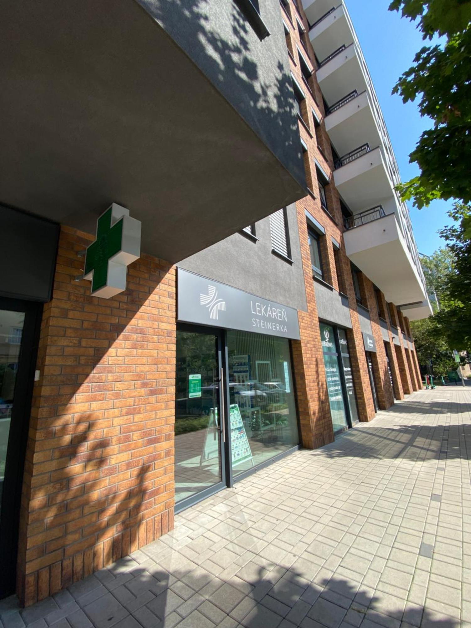 Lia Apartman - Private Parking Bratislava Exterior foto
